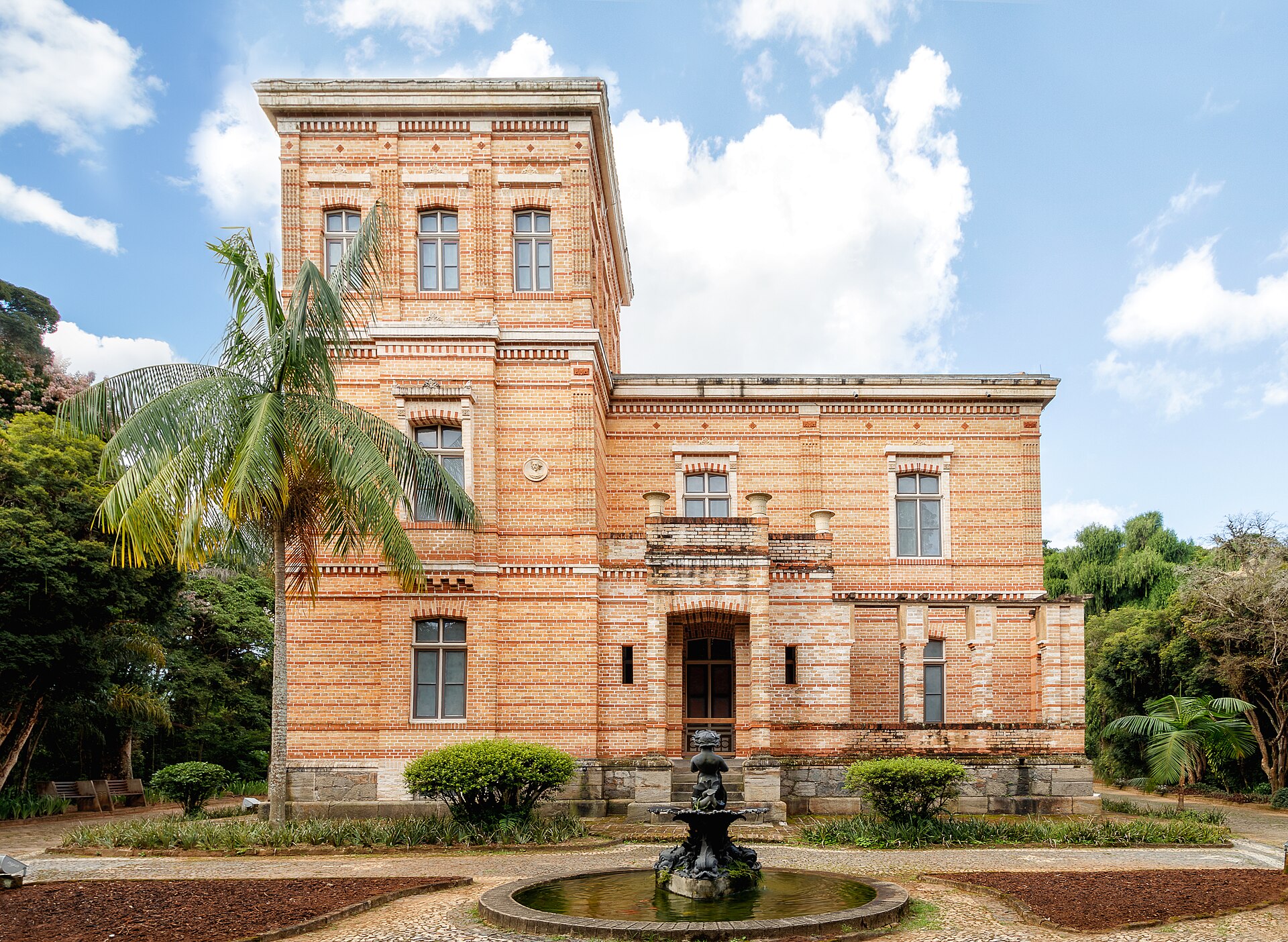 Imagem de referência de Museu Mariano Procópio, descrito nos dados abertos como museu em Juiz de Fora, Minas Gerais