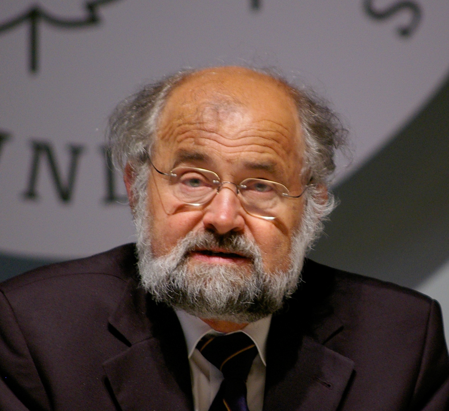 Imagem de referência relacionada a Erwin Neher, item descrito como professor académico alemão