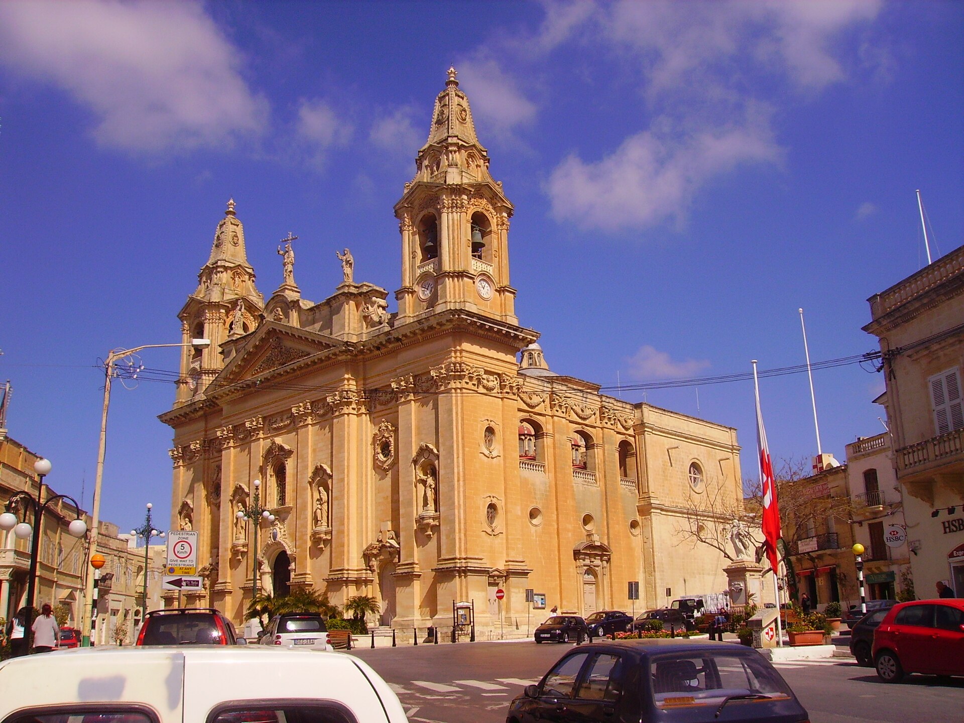 Imagem de referência relacionada a Naxxar, item descrito como registro de referência sobre Naxxar, organizado a partir de dados estruturados abertos