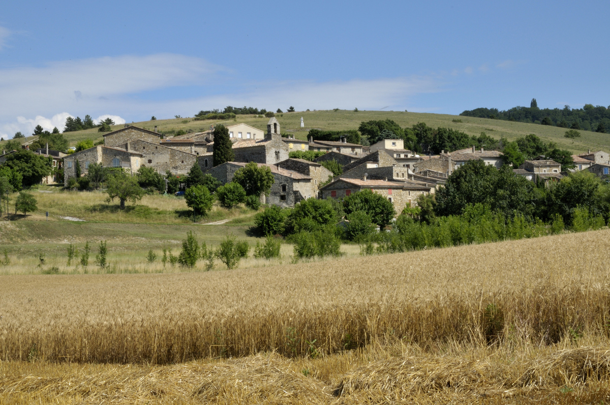 Imagem de referência de Francillon-sur-Roubion, descrito nos dados abertos como comuna francesa