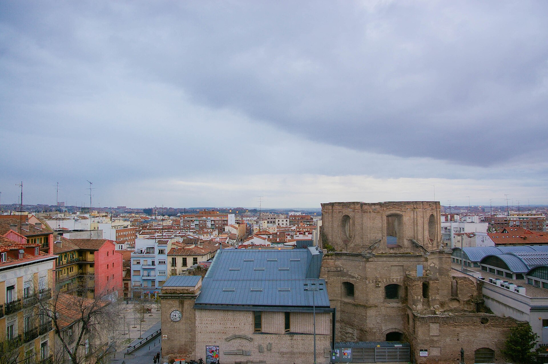 Imagem de referência de Embajadores, descrito nos dados abertos como bairro de Madrid