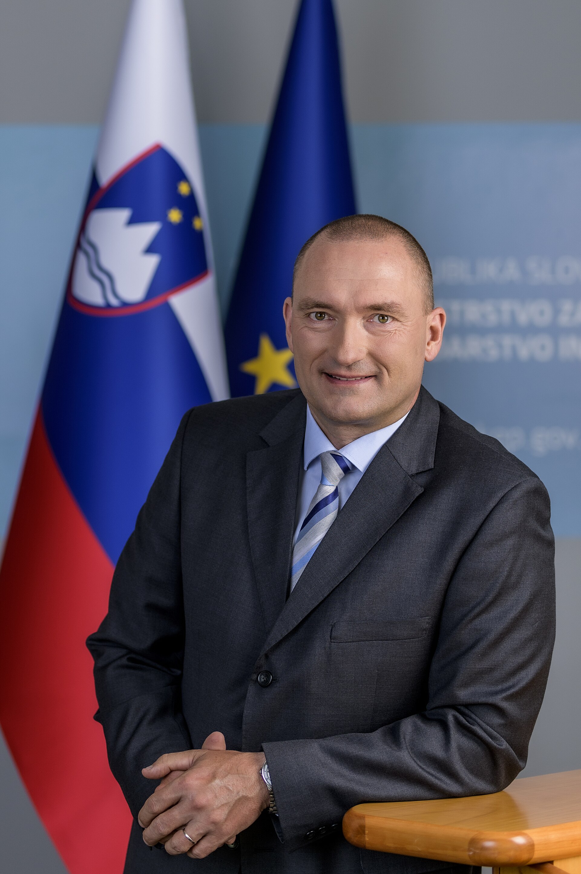 Imagem de referência de Jože Podgoršek, descrito nos dados abertos como economista, Eslovénia