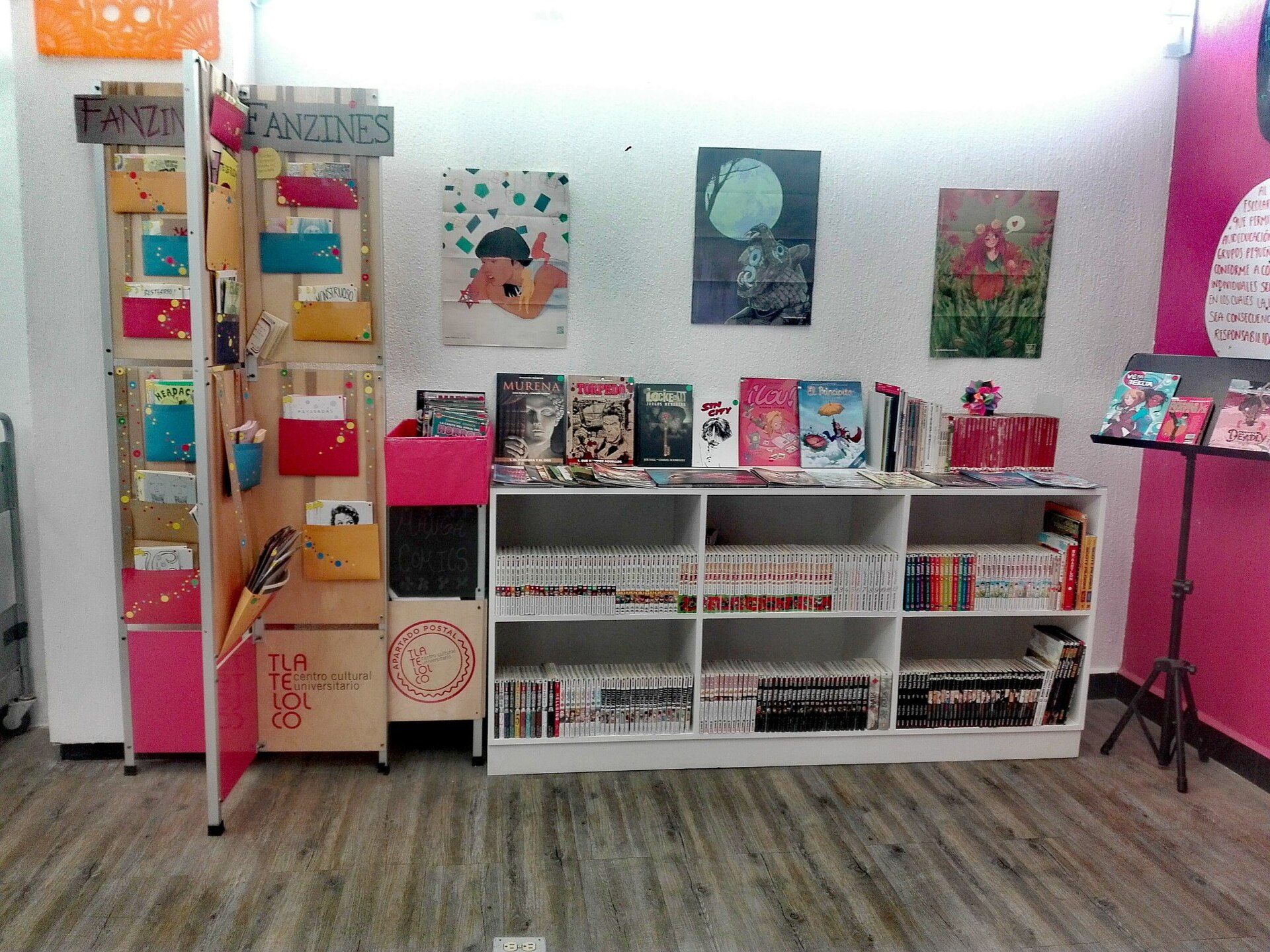 Imagem de referência de Biblioteca Alaíde Foppa, descrito nos dados abertos como biblioteca da comunidade UNAM