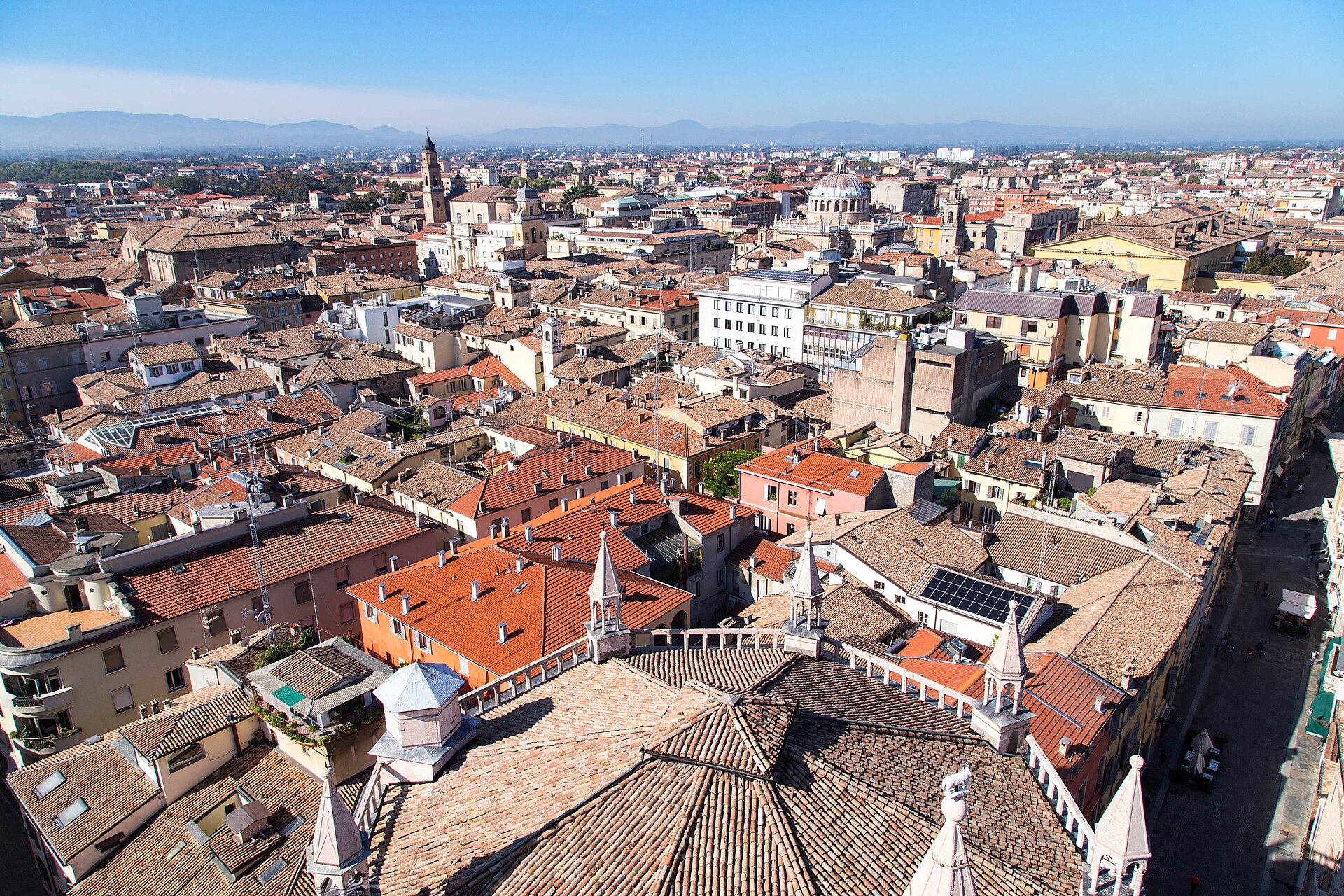 Imagem de referência relacionada a Parma, item descrito como comuna italiana
