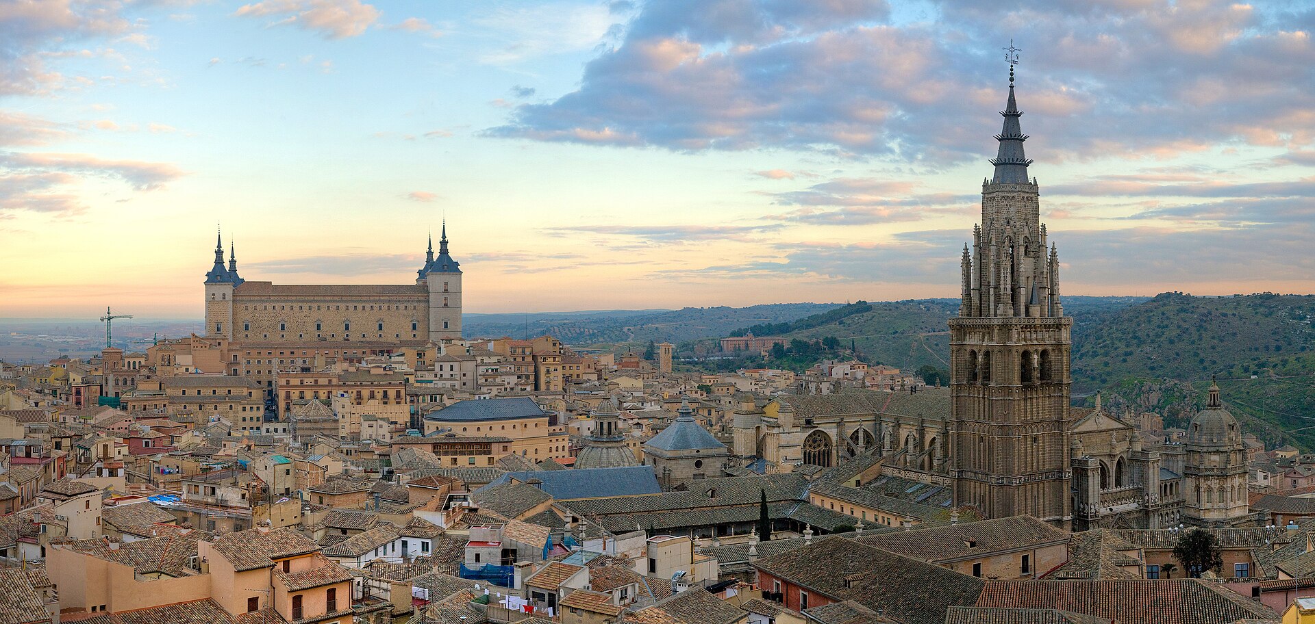 Imagem de referência relacionada a Toledo, item descrito como localidade na ilha de São Jorge, Açores, Portugal