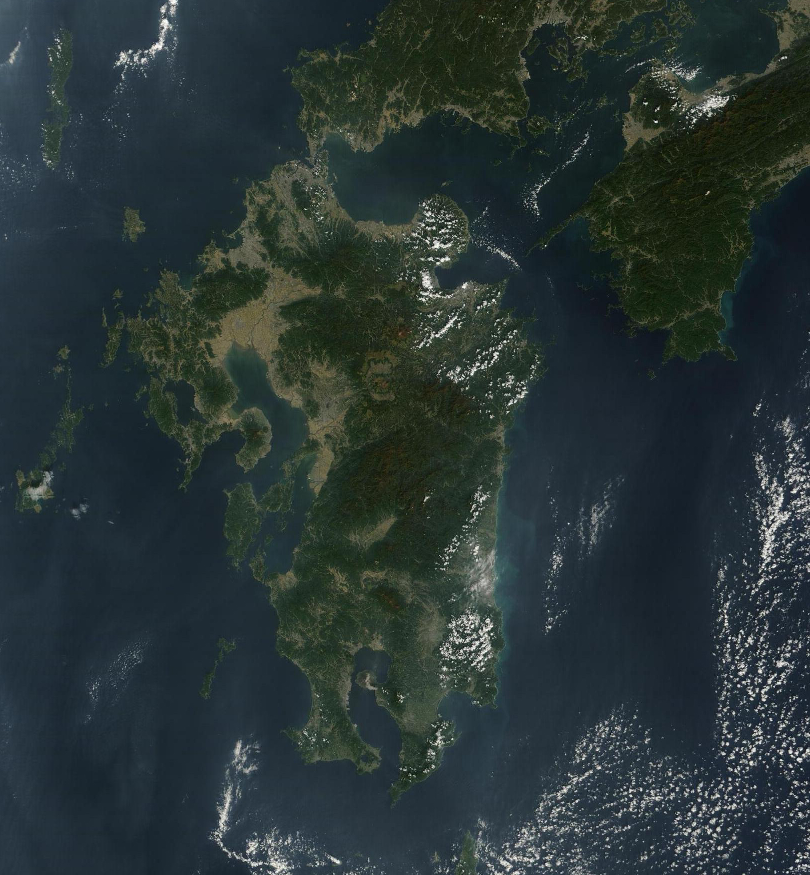 Imagem de referência de Quiuxu, descrito nos dados abertos como ilha japonesa, a terceira maior em área