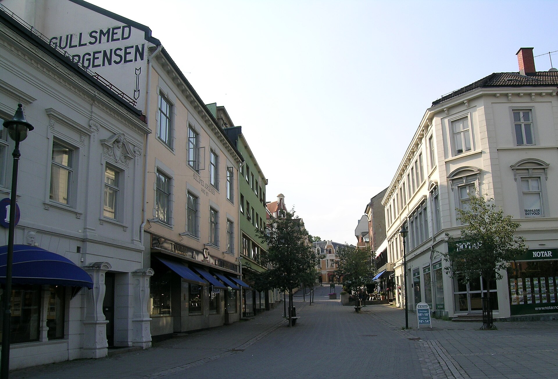 Imagem de referência relacionada a Hønefoss, item descrito como registro de referência sobre Hønefoss, organizado a partir de dados estruturados abertos