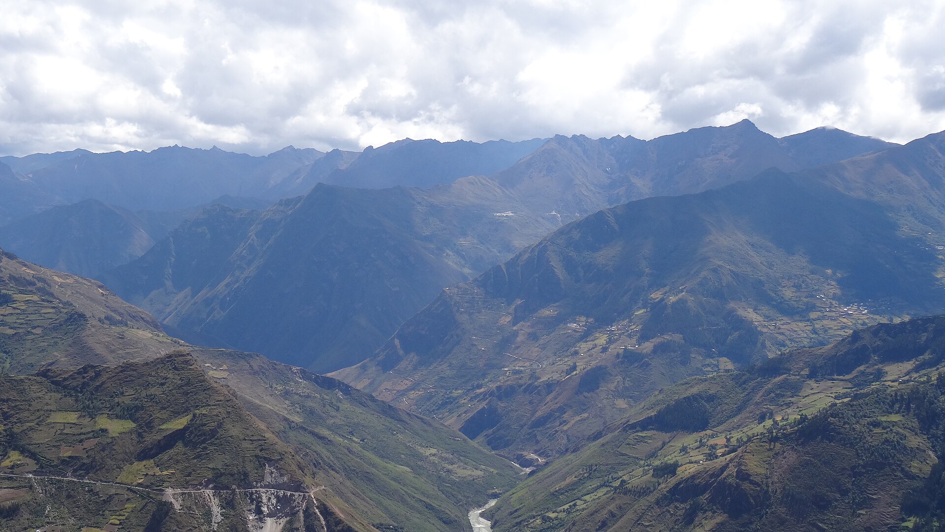 Imagem de referência de Arancay, descrito nos dados abertos como distrito em Huánuco, Peru