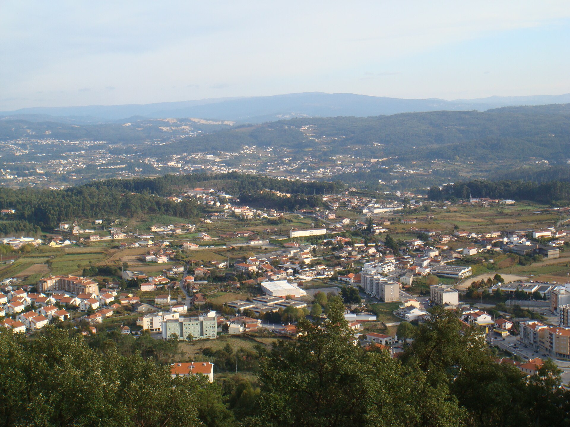 Imagem de referência relacionada a Baltar, item descrito como vila do Município de Paredes, em Portugal