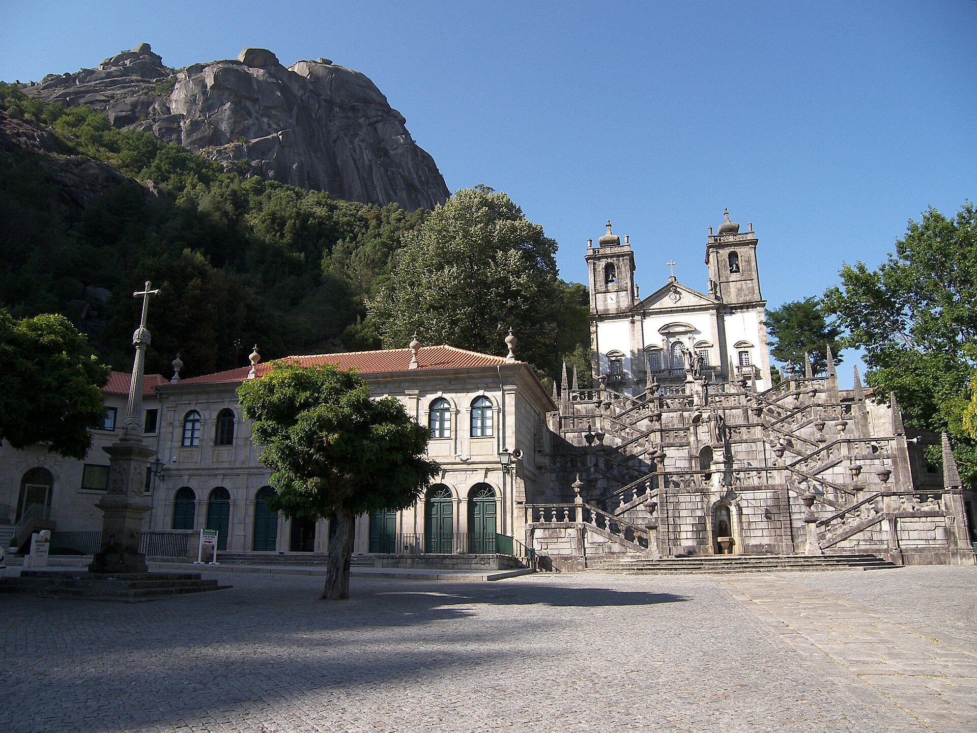 Imagem de referência de Gavieira, descrito nos dados abertos como freguesia do Município de Arcos de Valdevez, Portugal