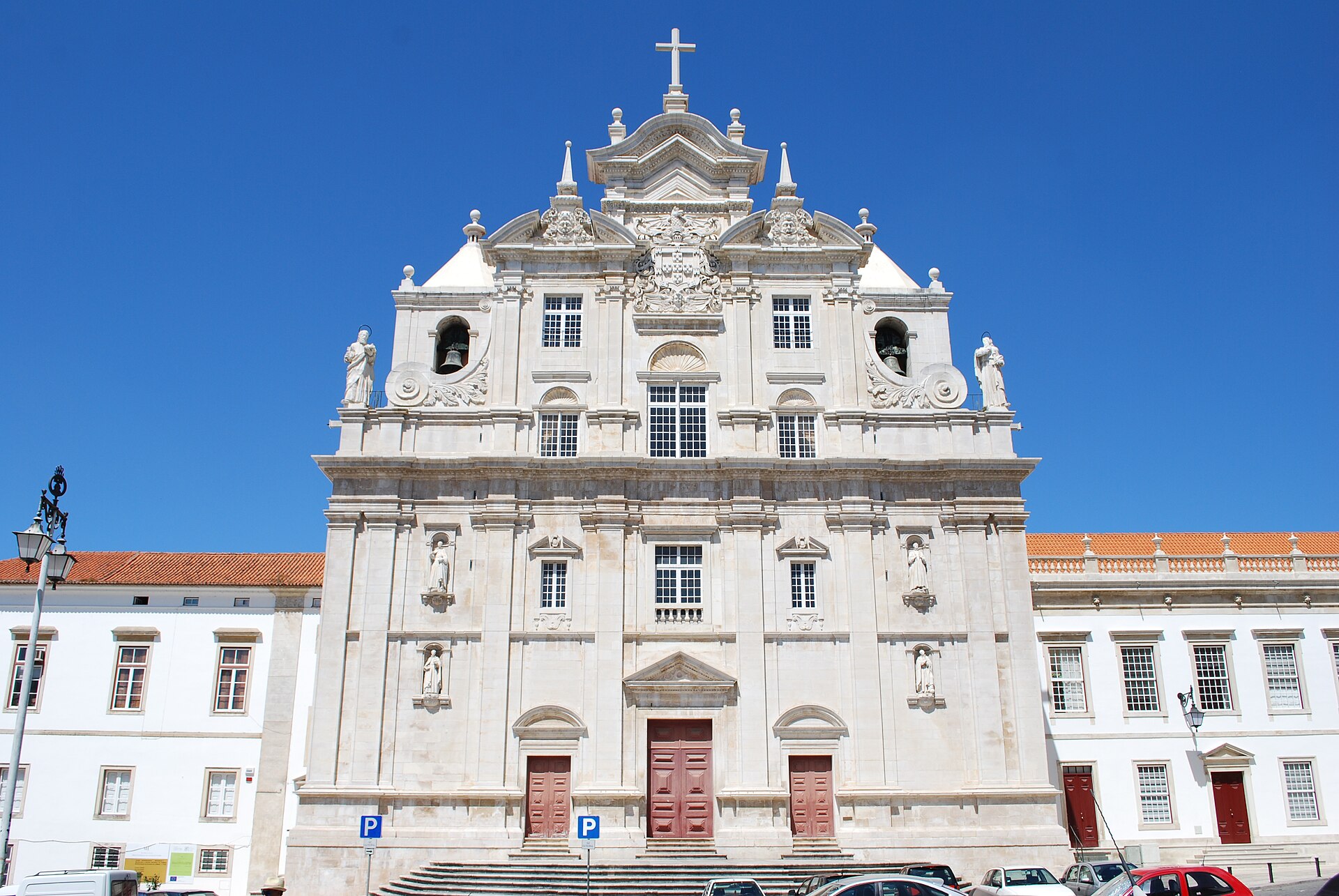 Imagem de referência de Sé Nova de Coimbra, descrito nos dados abertos como sé em Coimbra, Portugal