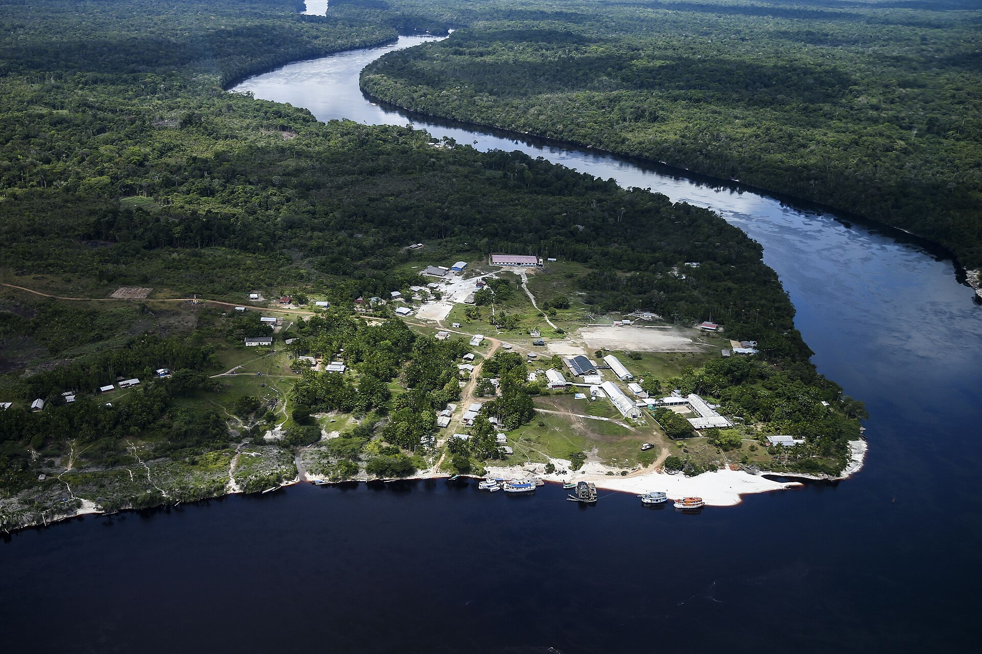 Imagem de referência de Terra Indígena Alto Rio Negro, descrito nos dados abertos como terra indígena situada no estado brasileiro do Amazonas