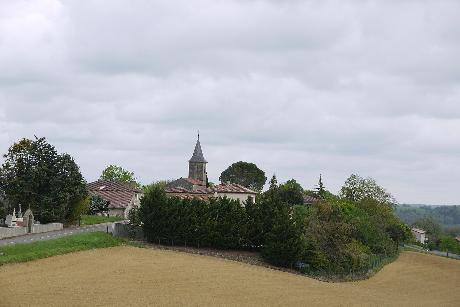 Imagem de referência de Saint-Jean-le-Comtal, descrito nos dados abertos como comuna francesa