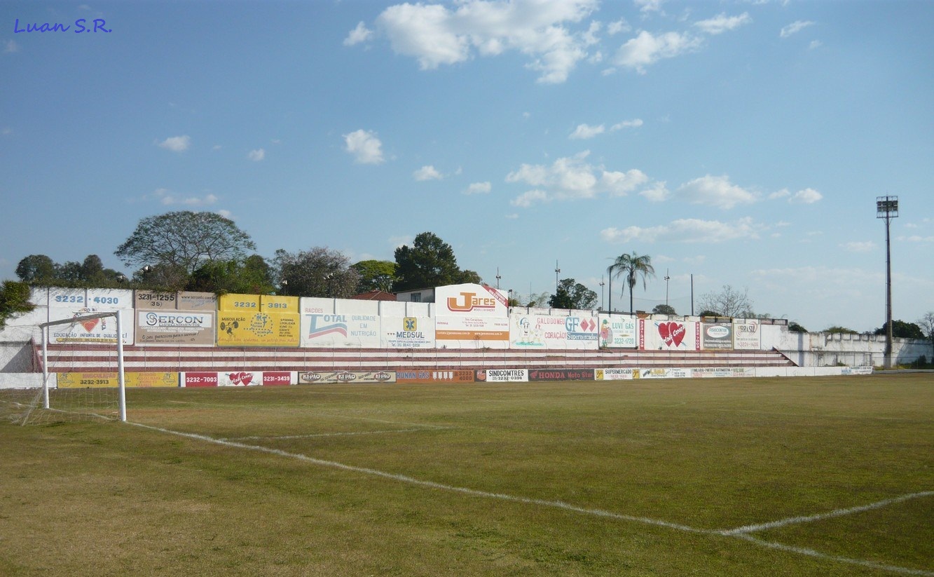 Imagem de referência de Estádio Elias Arbex, descrito nos dados abertos como estádio em Três Corações/MG-Brasil