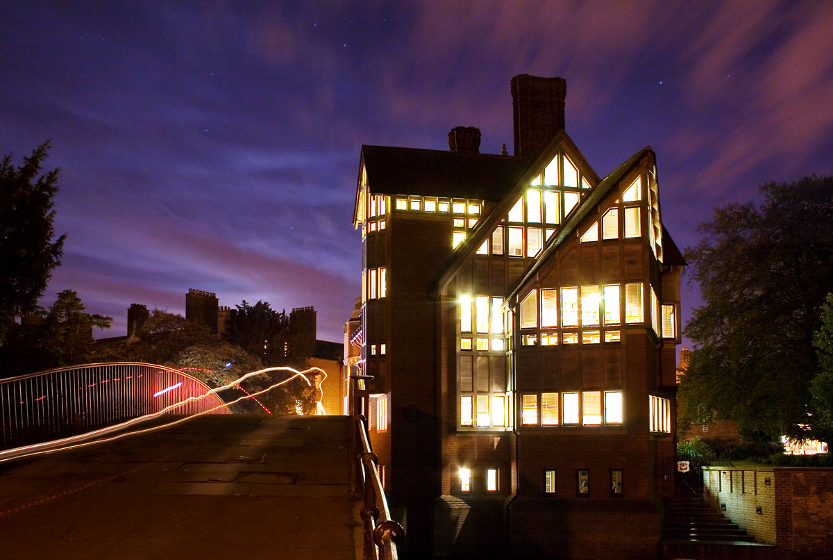 Imagem de referência relacionada a Cambridge, item descrito como cidade no estado de Massachusetts, Estados Unidos