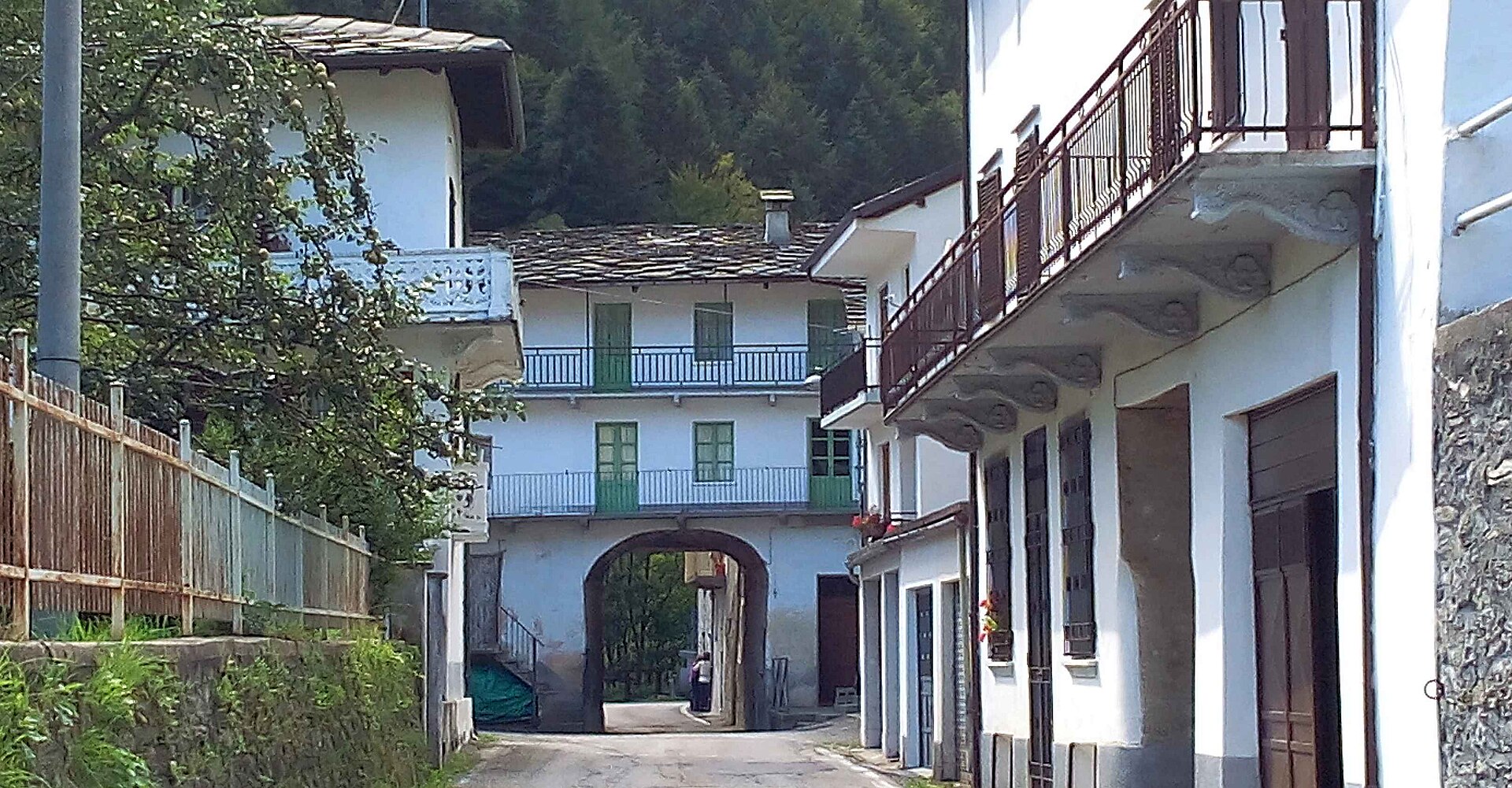 Imagem de referência de Ribordone, descrito nos dados abertos como comuna italiana