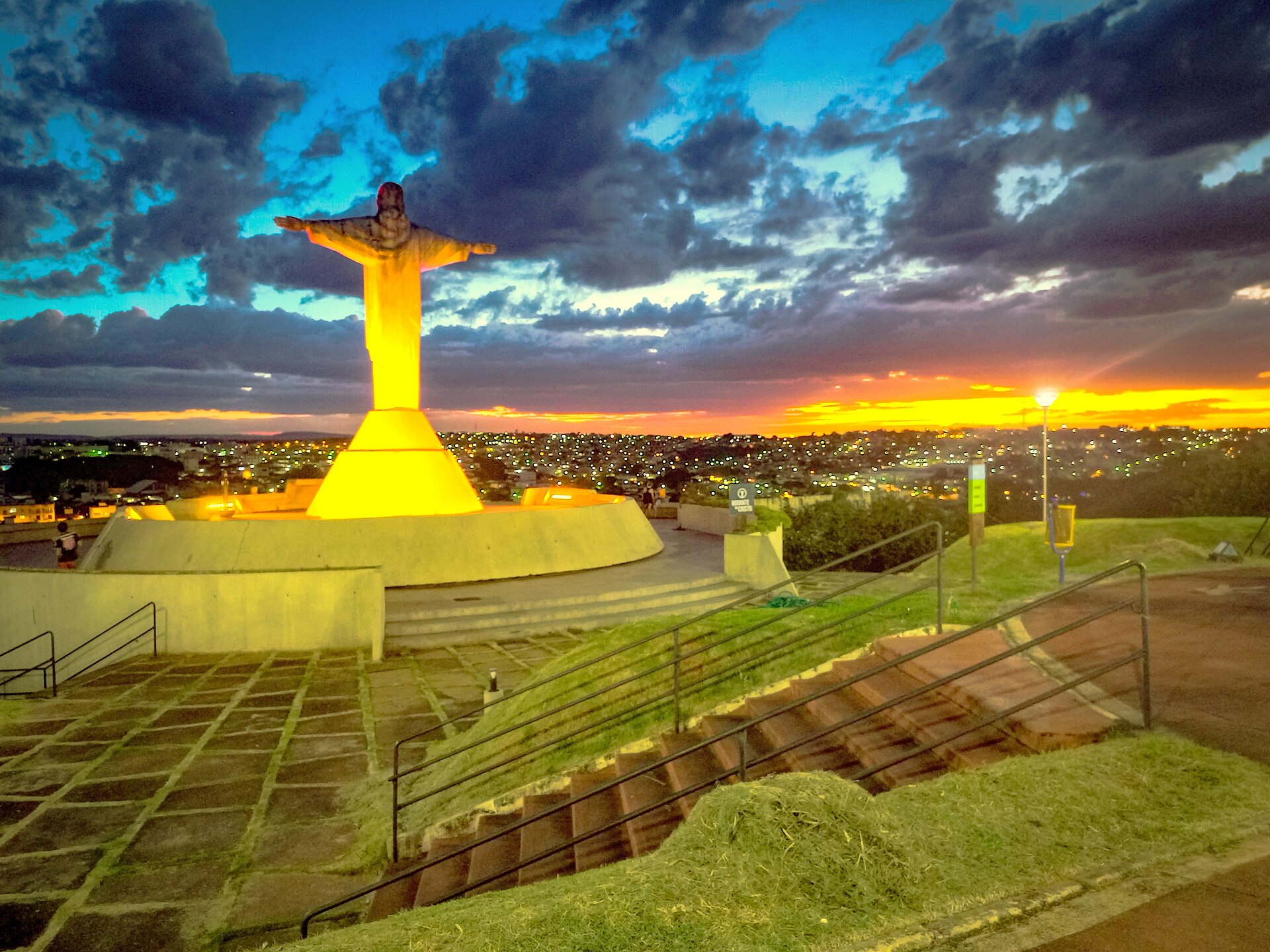Imagem de referência de Araxá, descrito nos dados abertos como município brasileiro do estado de Minas Gerais