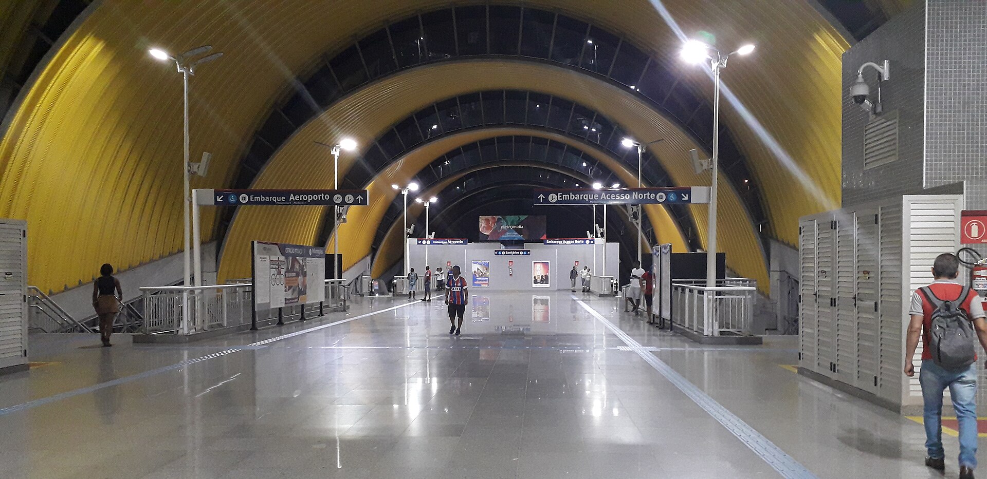 Imagem de referência de Estação Pituaçu, descrito nos dados abertos como estação do metrô em Salvador, Bahia