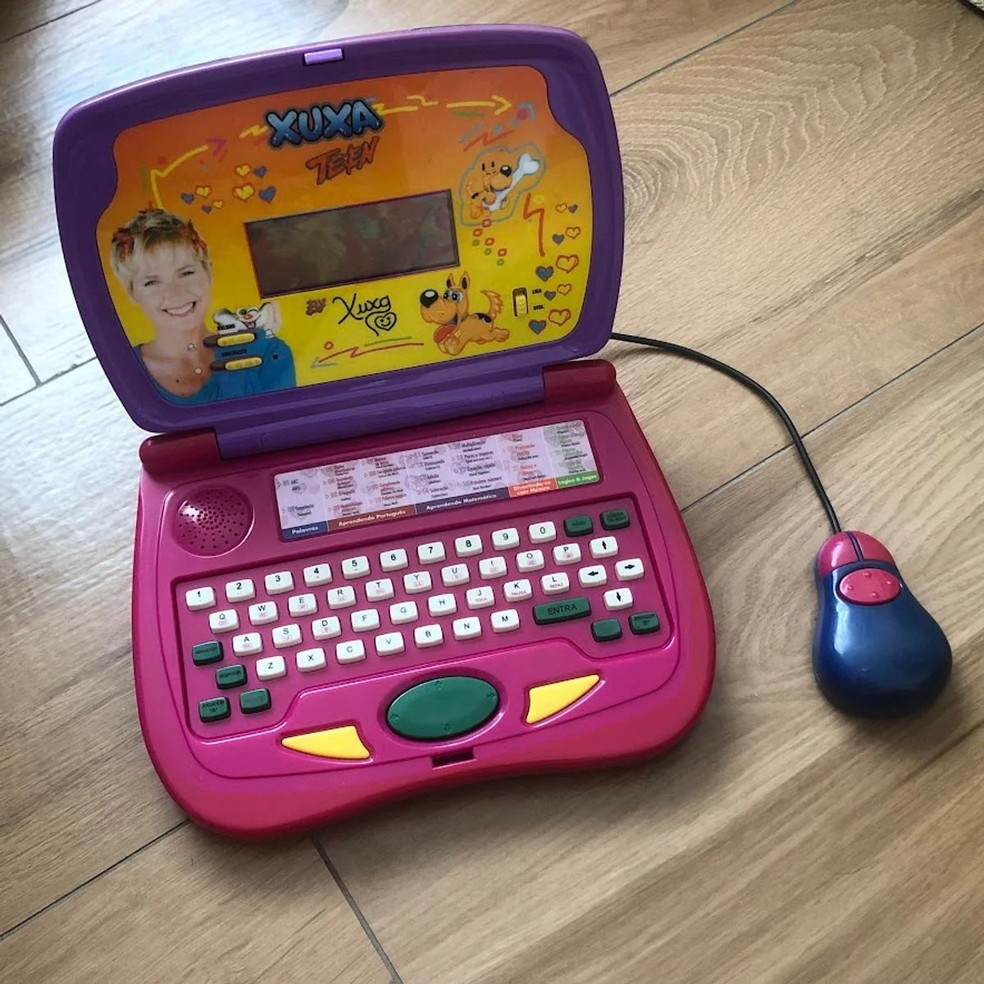 Menina ressuscita PC da Xuxa e transforma em computador com Linux