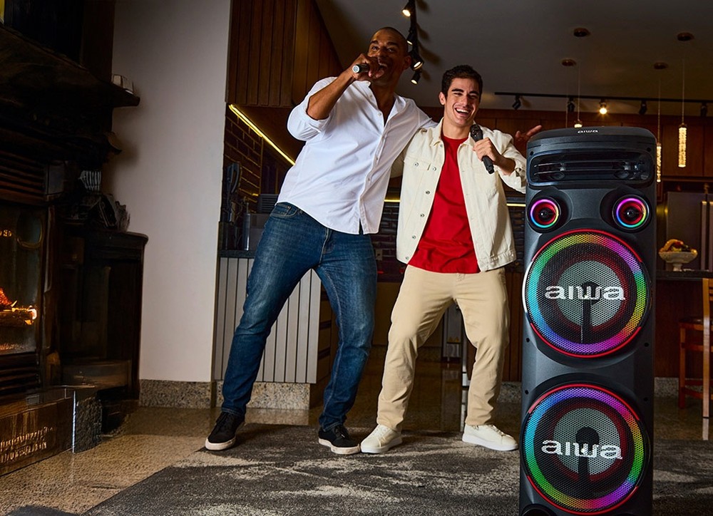 Aiwa T2W tem função karaokê completa — Foto: Divulgação/Aiwa