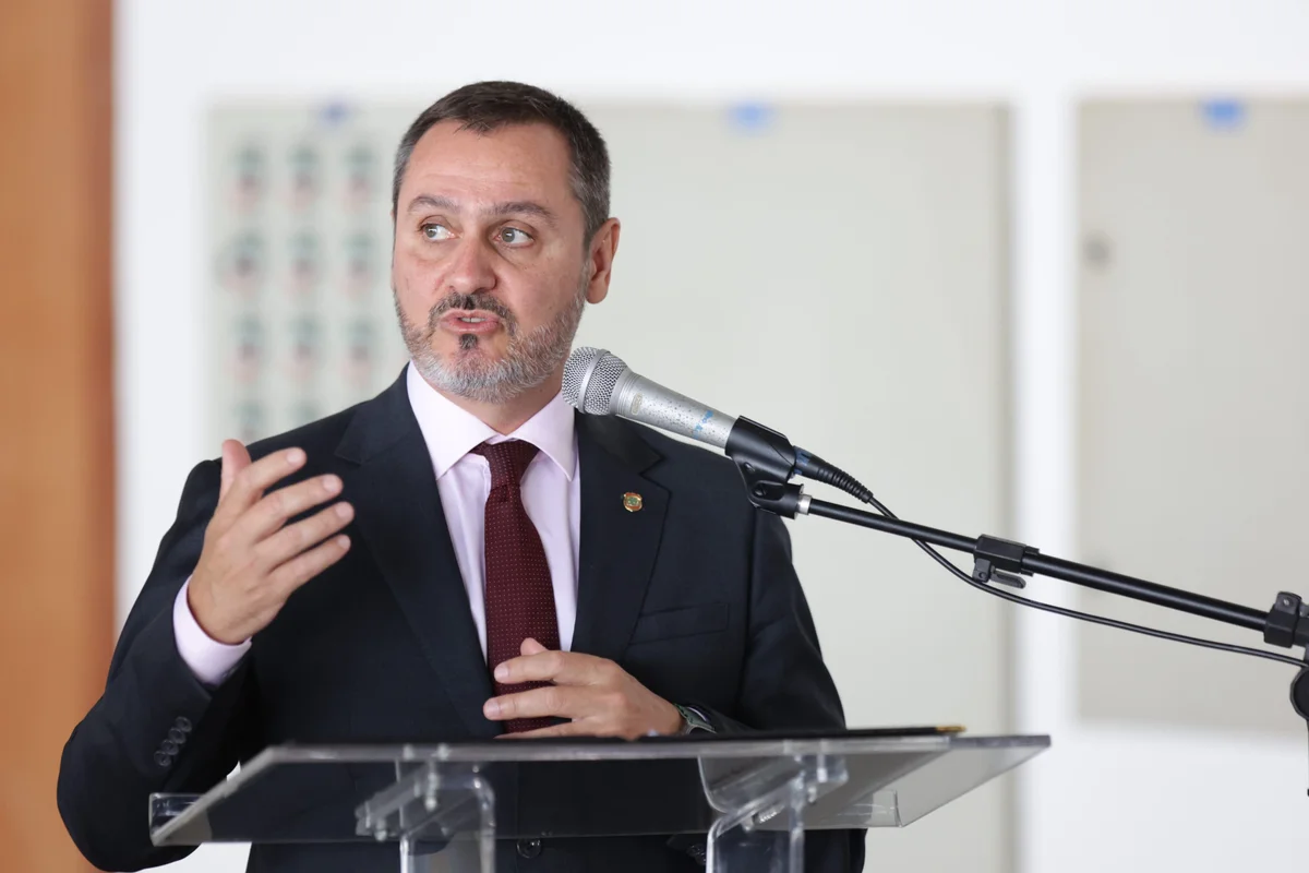 Andrei diz que PF deve se defender de ataques “não importa de onde”