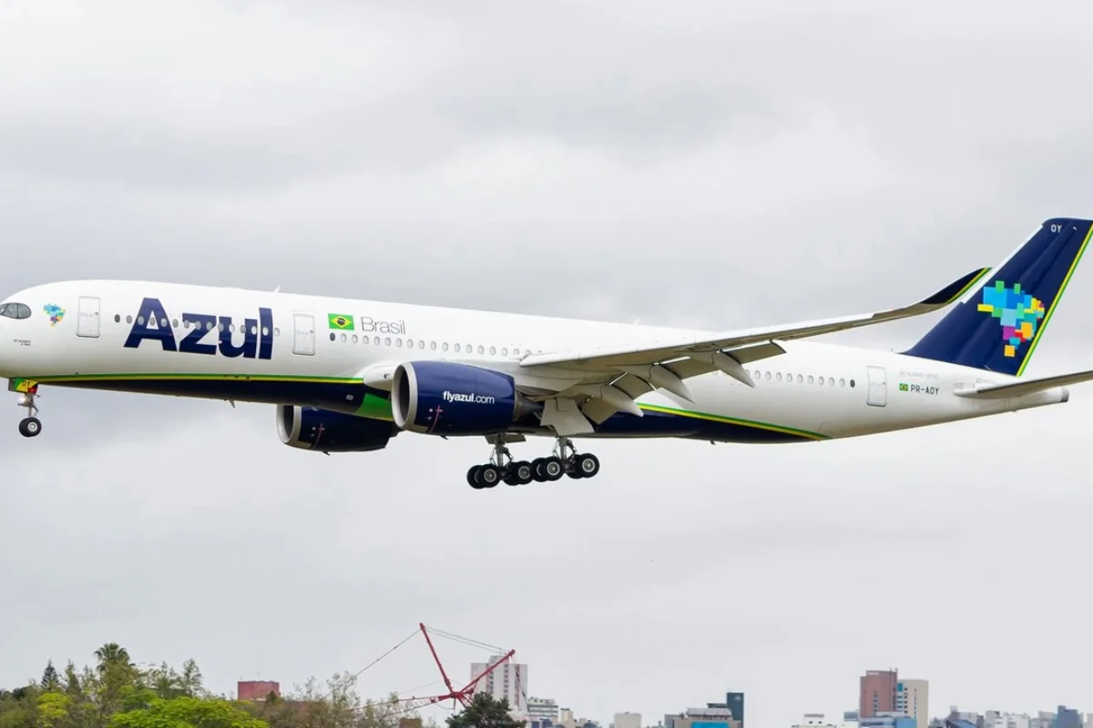 Decolagem de voo da Azul é abortada em Brasília após falha em GPS
