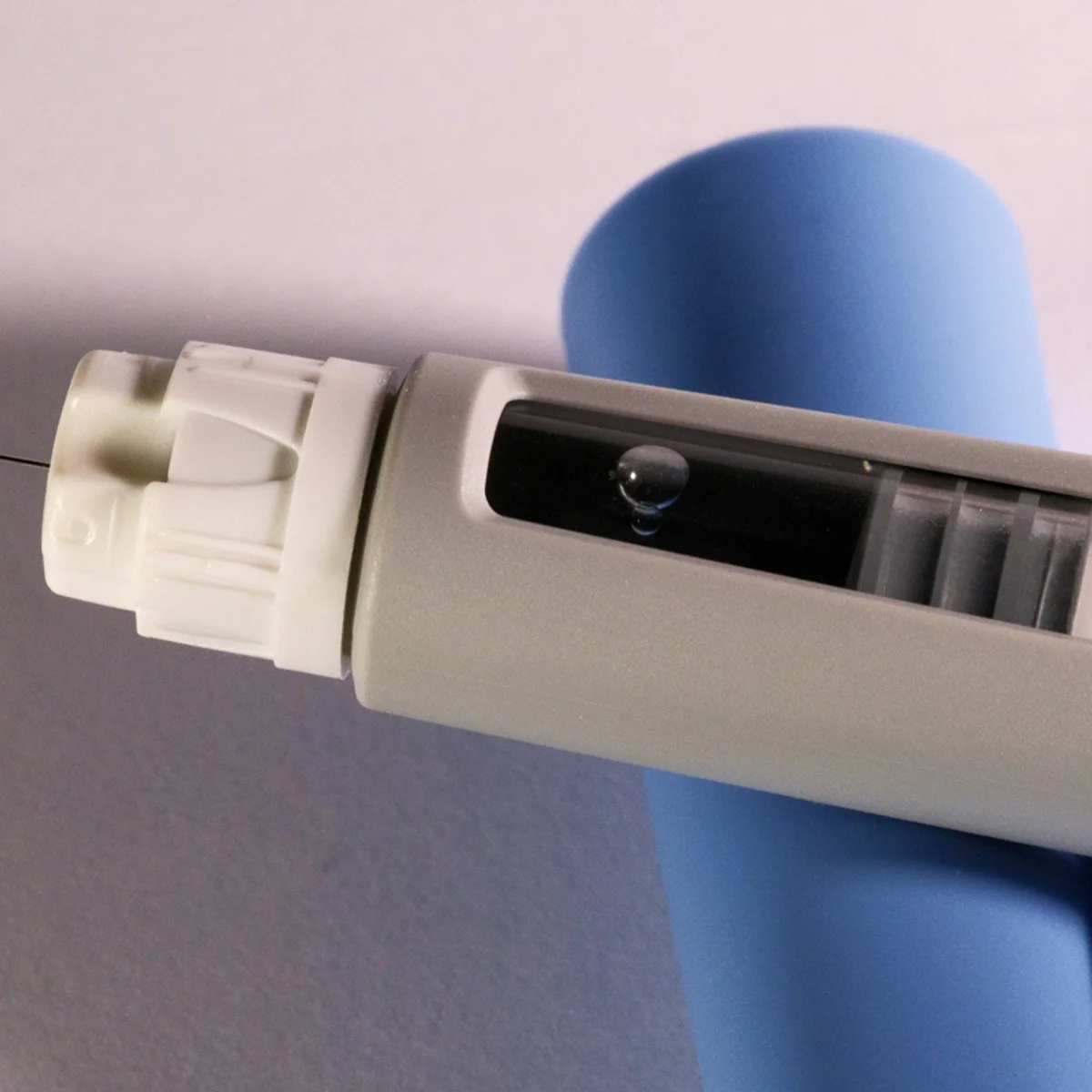 Anvisa investiga casos de doença ocular após uso de canetas emagrecedoras