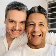Após morar na rua, Edu Sacchiero anuncia retorno ao trabalho: "Voltei"