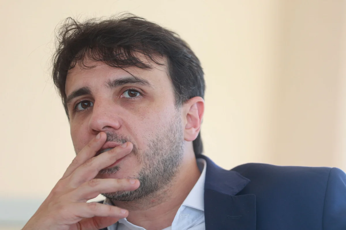 Campanha de Renan aposta em solução "pró-Lula" no STF sobre Moraes