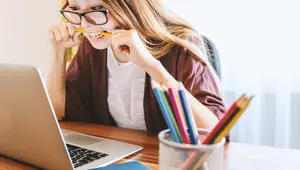 Cara Berhenti Jadi People Pleaser di Tempat Kerja agar Tak Terjebak Selalu Mengiyakan