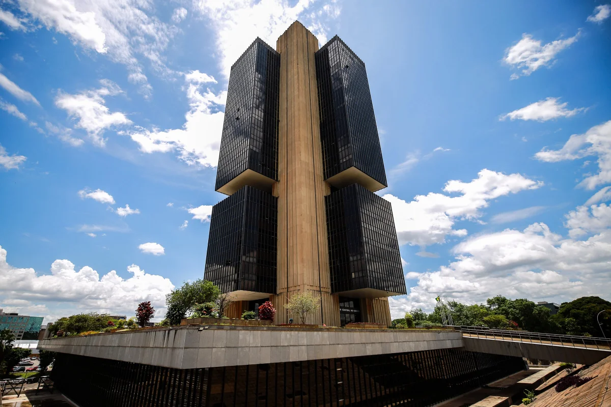 A 18 dias da eleição, BC define rumo da taxa de juros nesta quarta (16/9)
