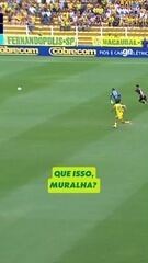 Imagem da matéria: Viralizou: falhas de Muralha, estrela de Bruno Henrique e chororô duplo de Wallace Yan