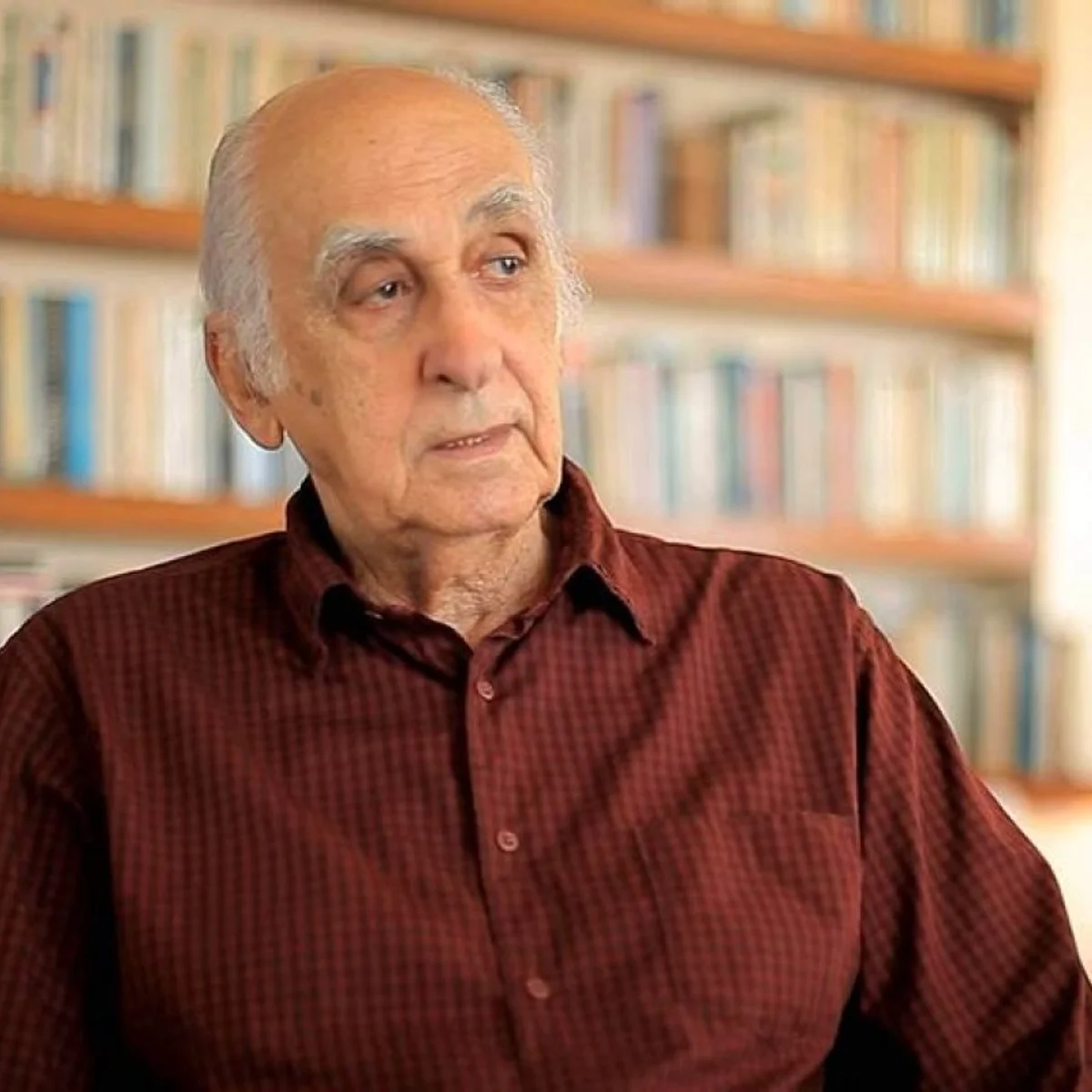 Jornalista Zuenir Ventura, imortal da ABL, morre aos 95 anos