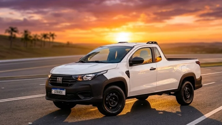 Fiat derruba preço da Strada e picape fica mais em conta que Mobi Trekking