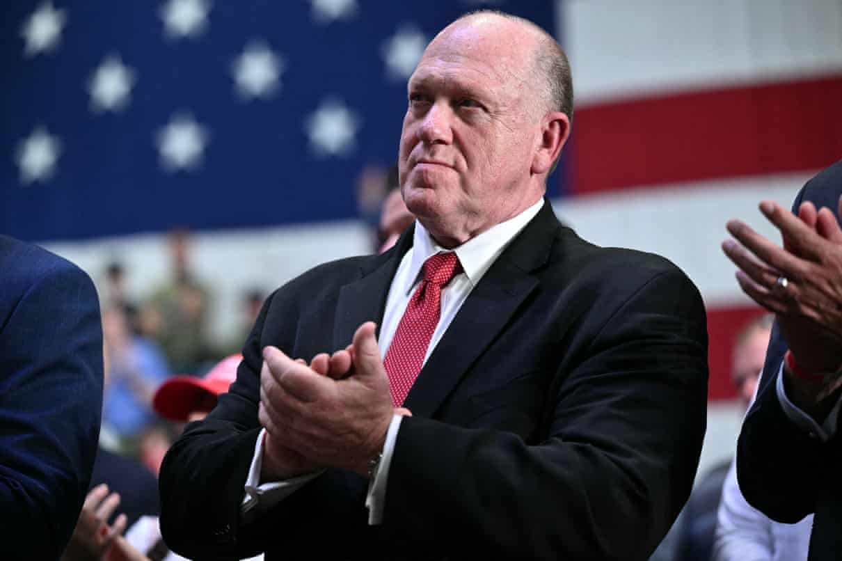 O 'chefe de fronteira' de Trump diz que Ilhan Omar 'poderia, é claro', ter sua cidadania revogada e ser deportada