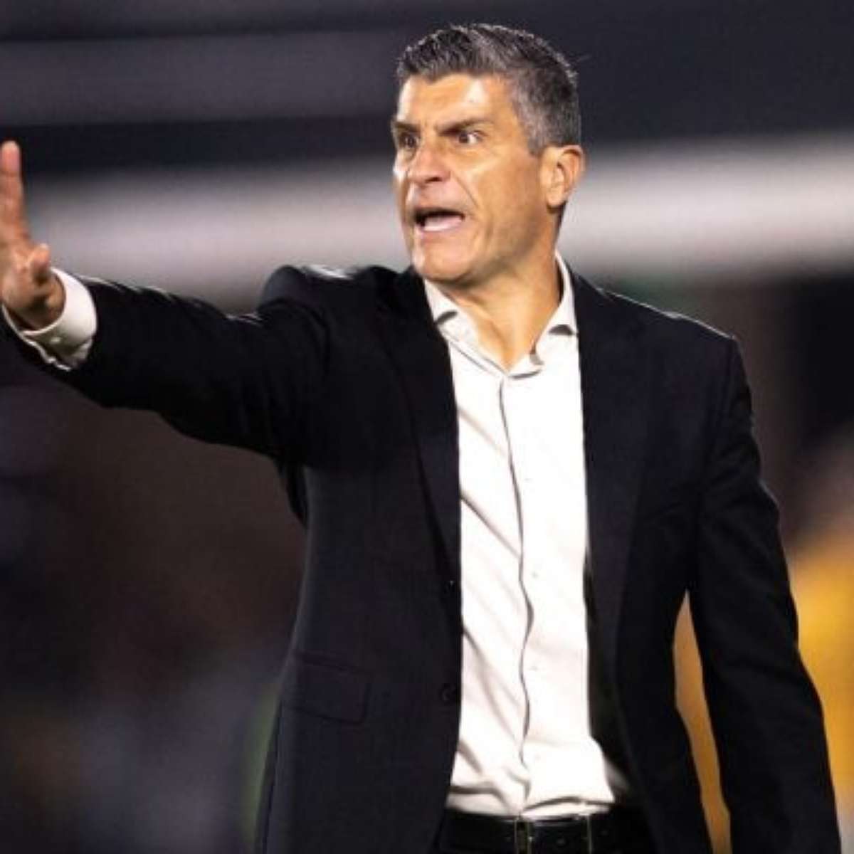 Pedro Emanuel diz que Vasco teve "um pouco de sorte" contra o Boca
