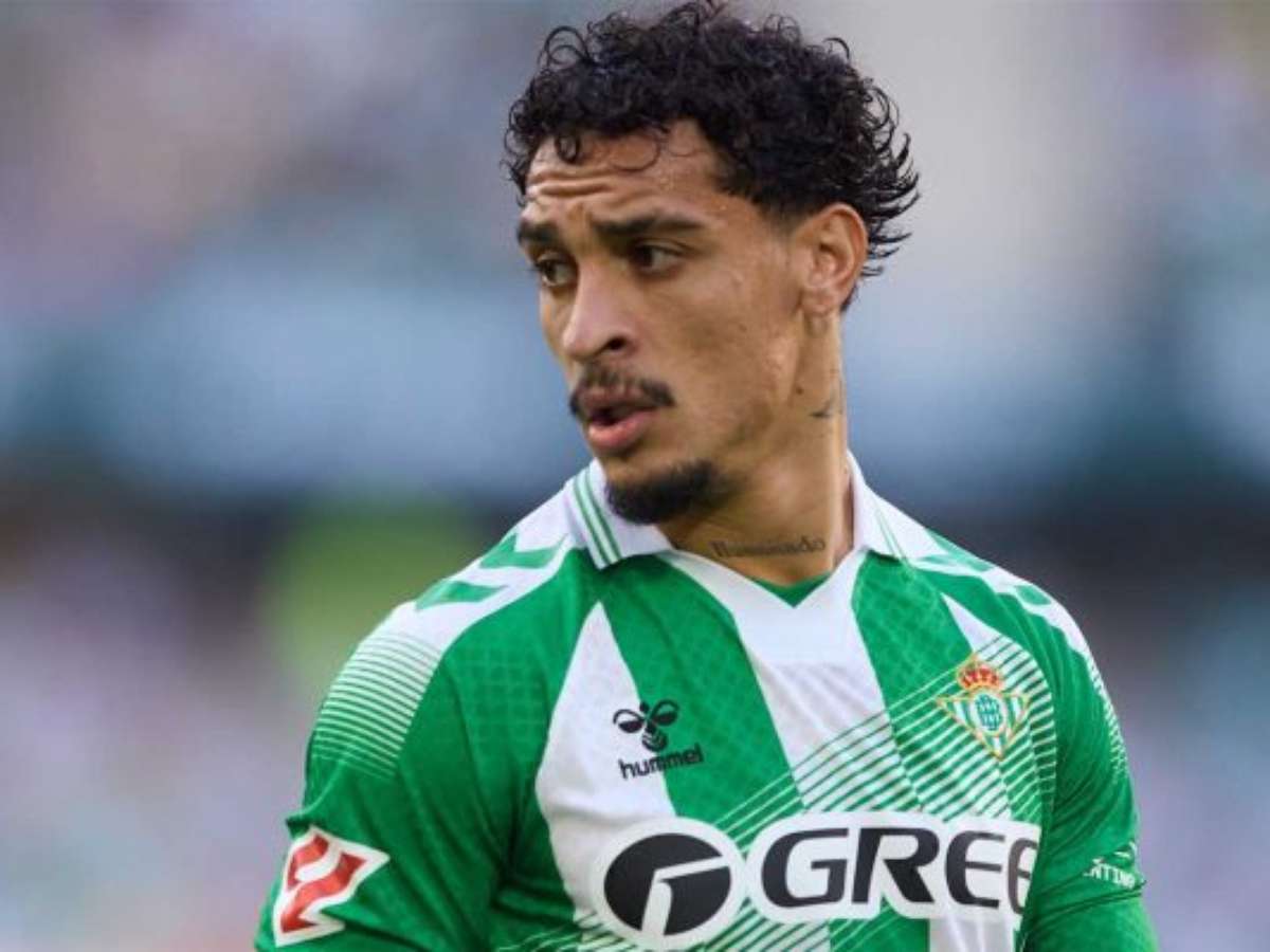 Antony desabafa após ter casa invadida na Espanha: "Raiva e insegurança"