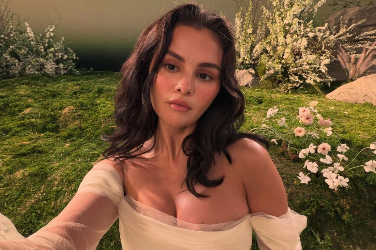 Selfie da cantora Selena Gomez - A atriz tem SIBO