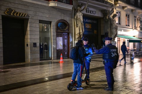 De Paris a Milão: protestos estudantis na Europa – em fotos