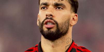 Foto: Lucas Paquet&aacute; em campo pelo Flamengo ( Adriano Fontes/CRF) / G&aacute;vea News