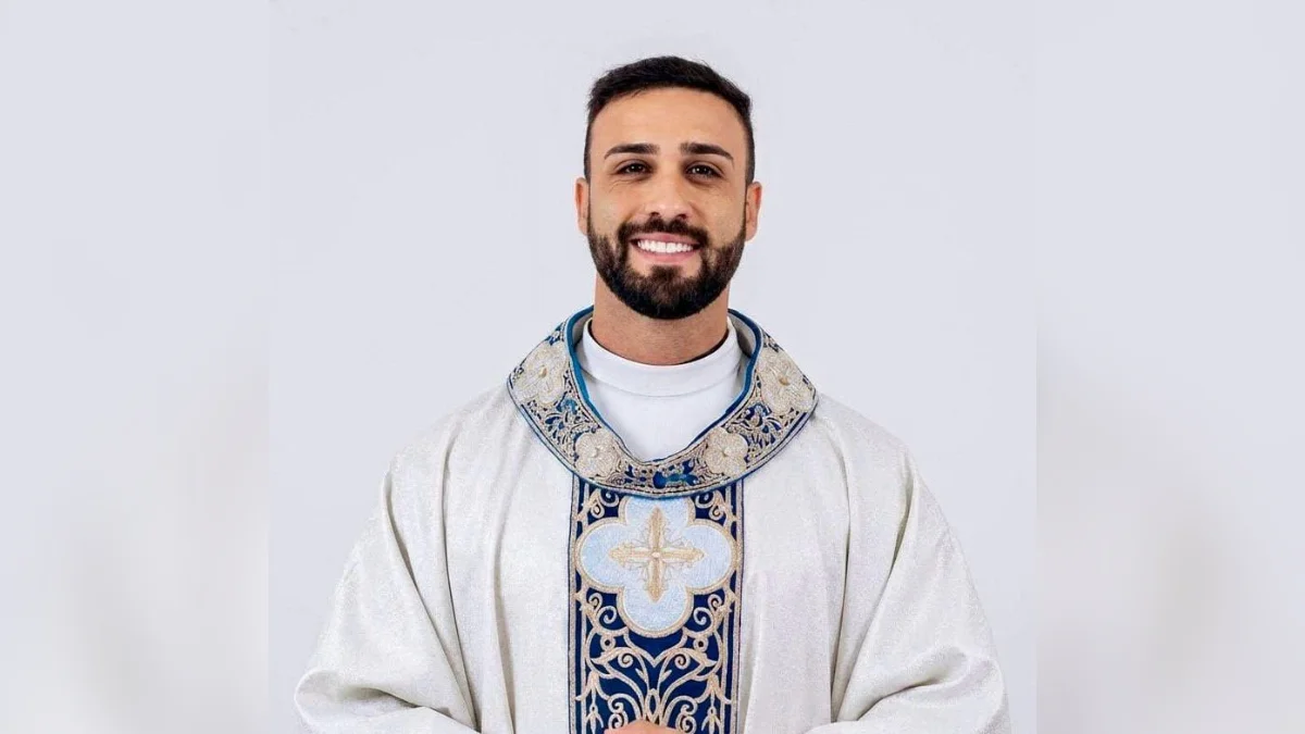"Padre galã": saiba quem é o sacerdote que viralizou pela aparência em MG