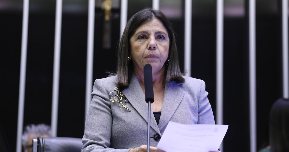Com derrota de Roseana, família Sarney fica sem mandato pela primeira vez em 72 anos