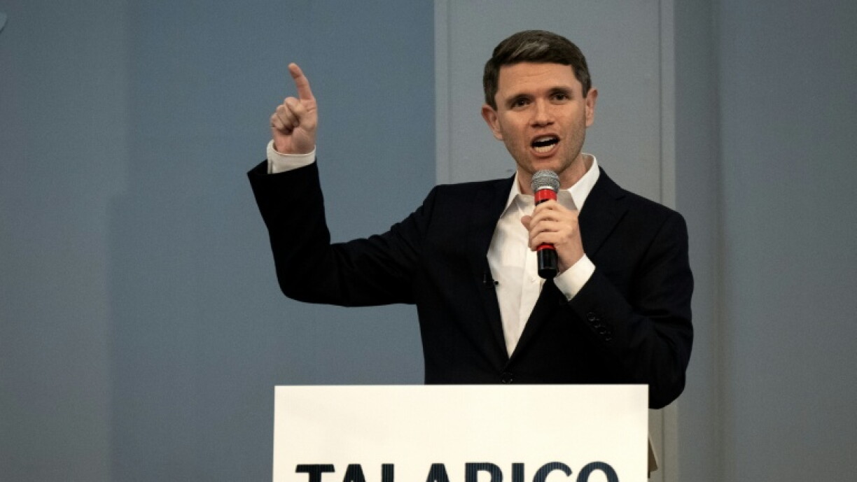 Talarico rejeita teoria da conspiração sobre saúde mental após retorno de gripe