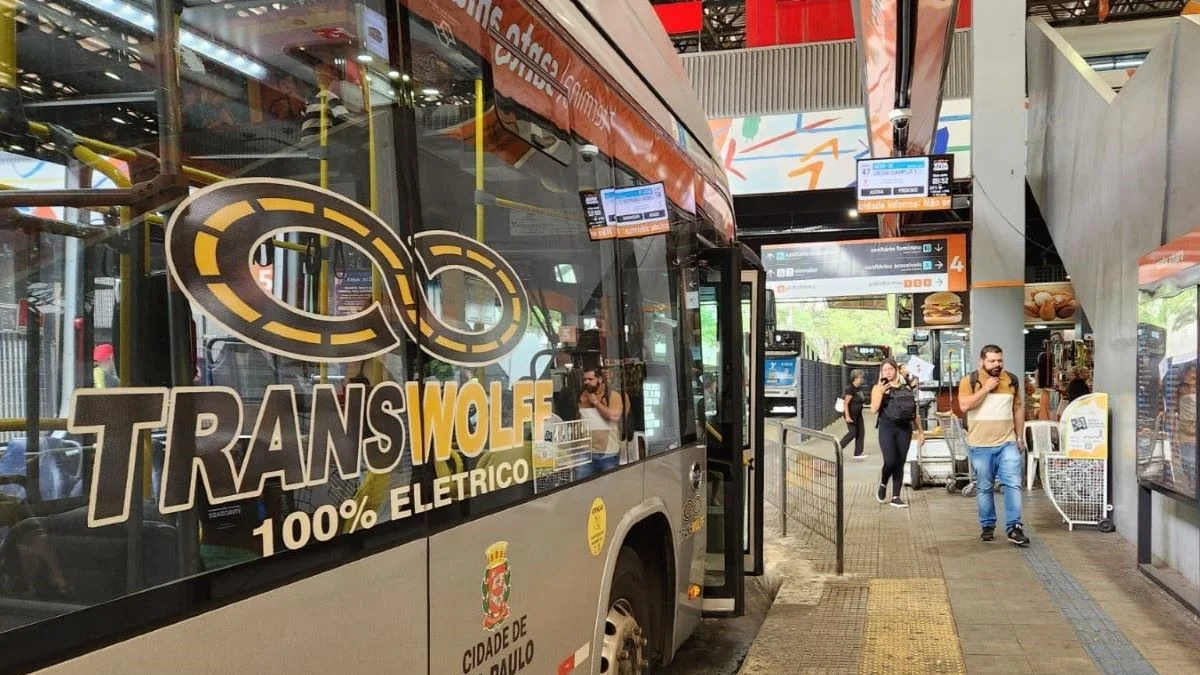 Há 2 anos sob intervenção, linhas de ônibus da Transwolff esperam licitação