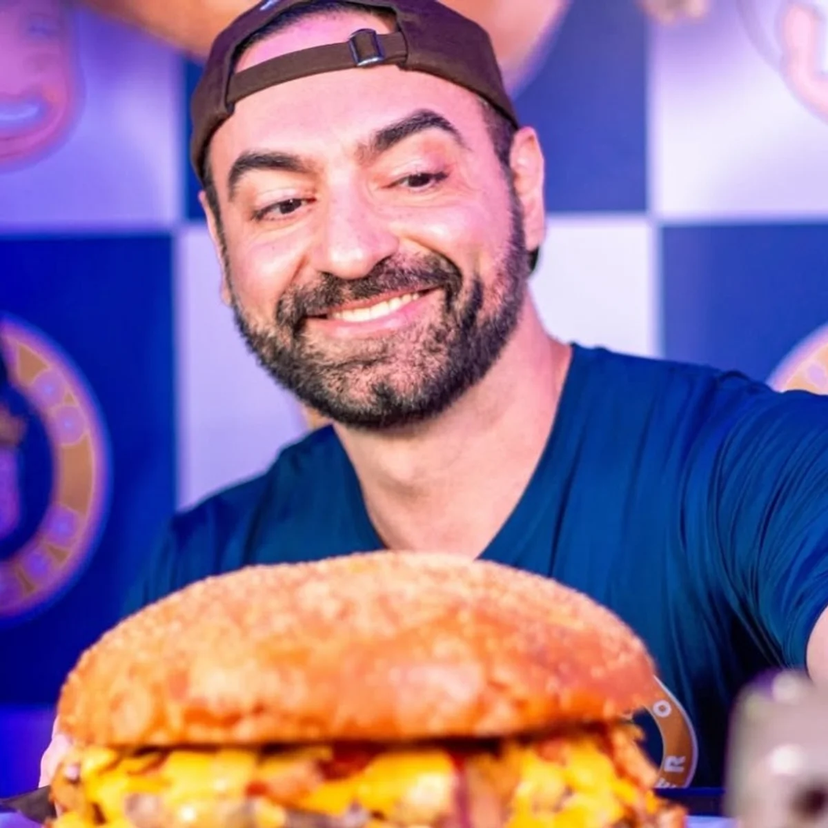 Desafios de comida podem afetar a percepção da quantidade normal no prato