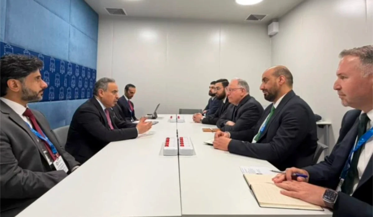 O ministro das Finanças da Síria discute desenvolvimento com Catar e Noruega