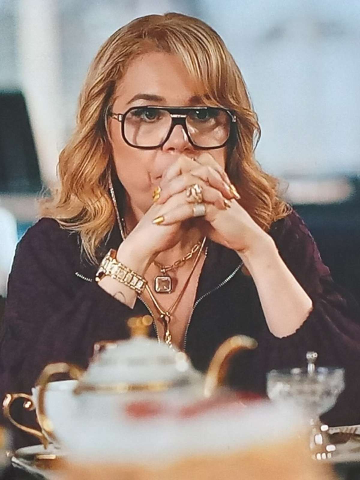 Quem Ama Cuida: Pilar celebra atentado, mas leva uma rasteira