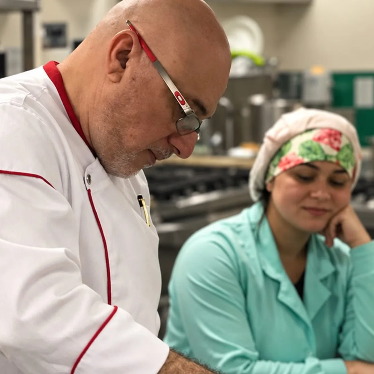 Da cozinha de família à consolidação na gastronomia árabe em Brasília: conheça o chef Isaac Elias