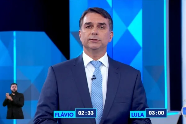 Flávio diz acreditar na inocência de policial acusado de matar Ana Clara