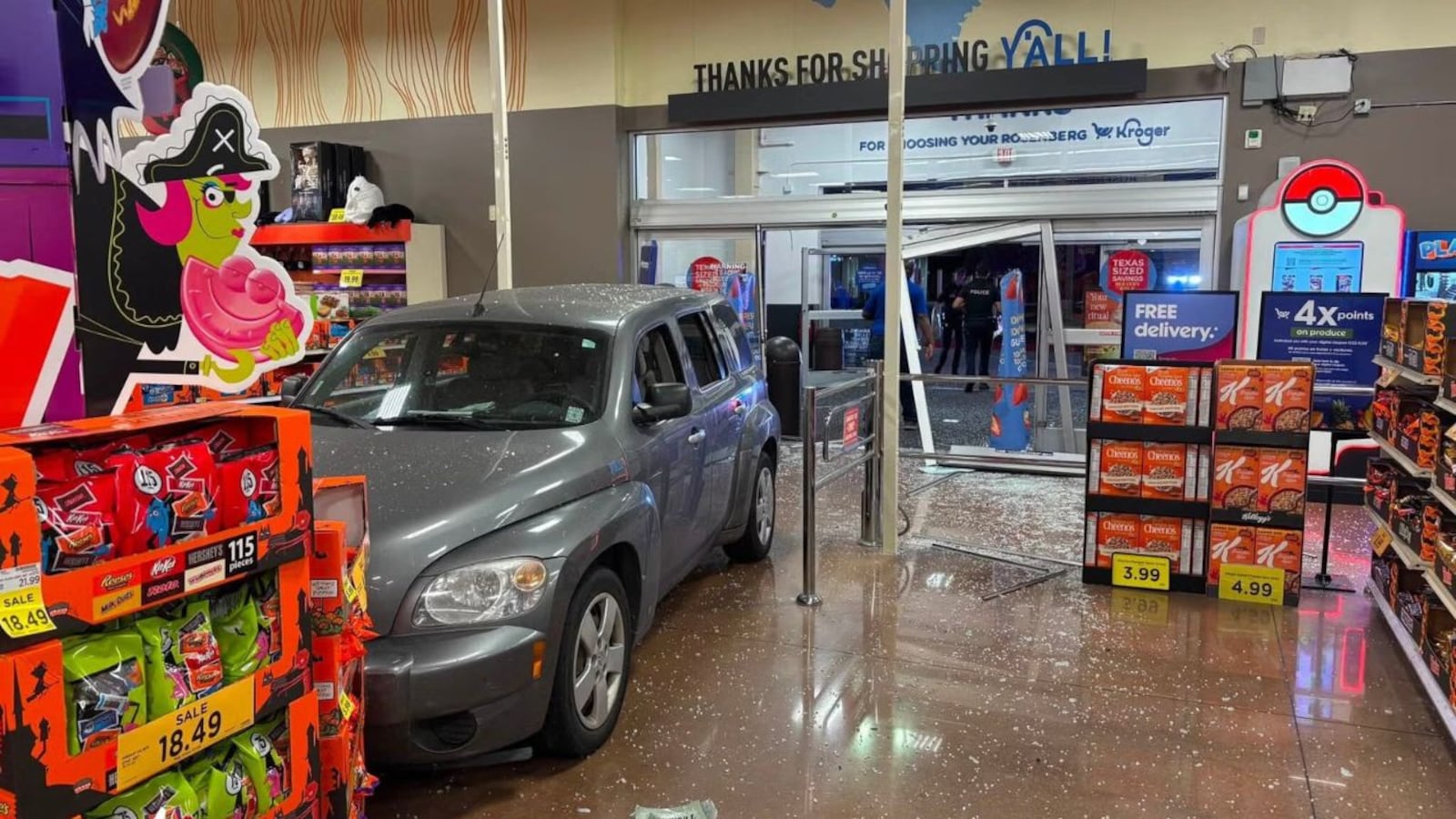 Motorista invadiu a loja de propósito durante a madrugada Rosenberg Police Department